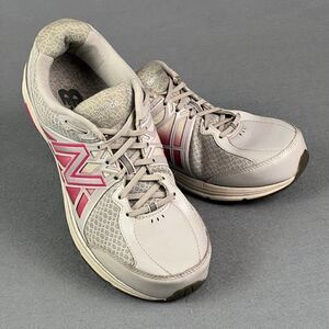 New Balance Sneakers Womens 10D Gray Athletic Walking Shoes 847v2